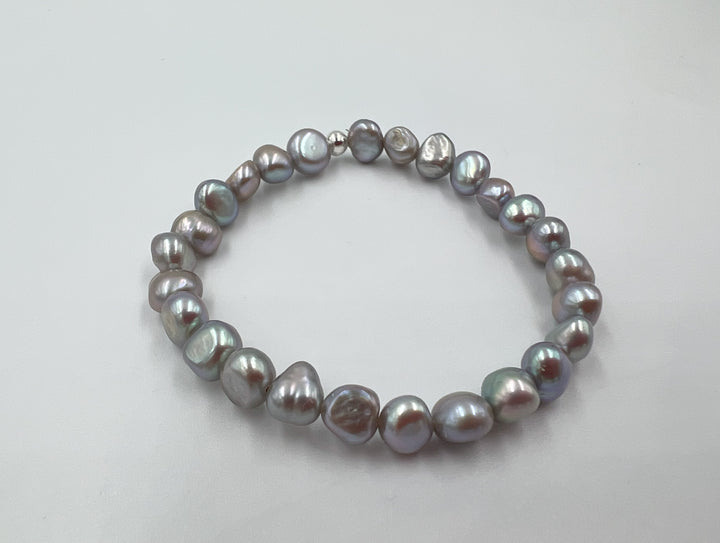Grey Hour Pearl Bracelet